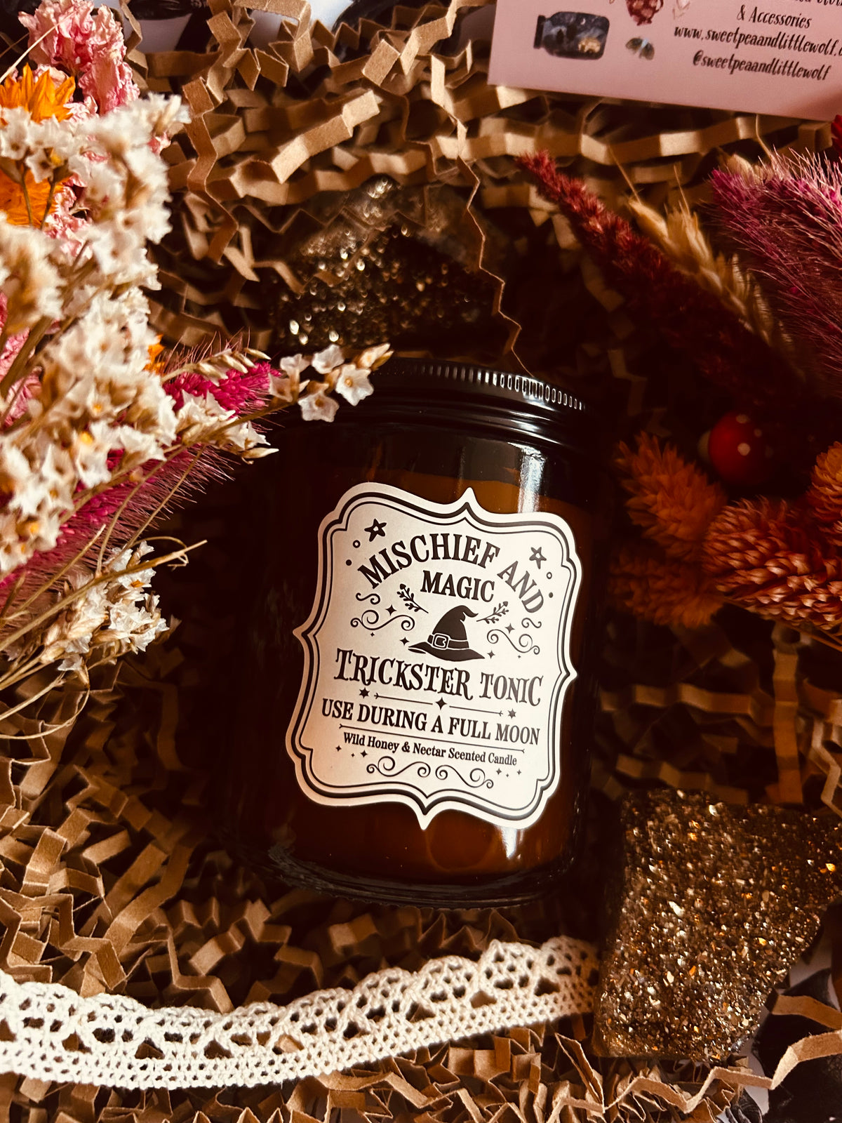 MISCHIEF AND MAGIC WILD HONEY & NECTAR CANDLE