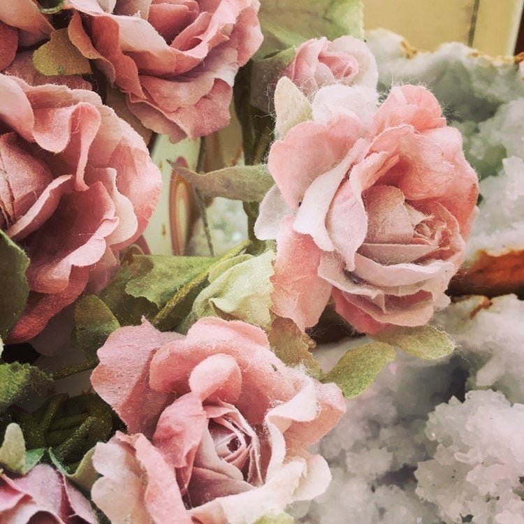 Vintage Style Rose Garland - Sweet Pea & Little Wolf