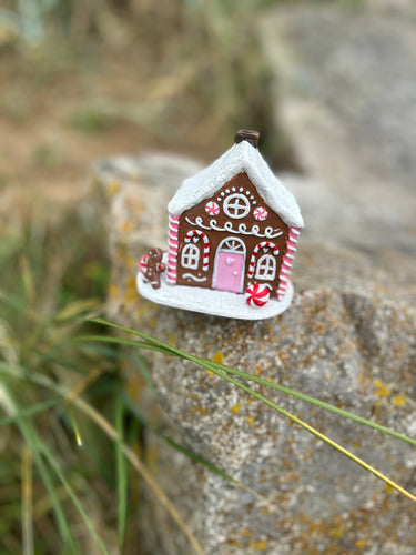 PINK GINGERBREAD HOUSE INCENSE CONE BURNER