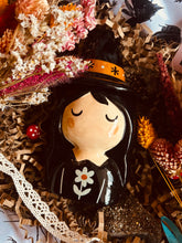 FRIGHTFUL FOLK WITCH OIL BURNER