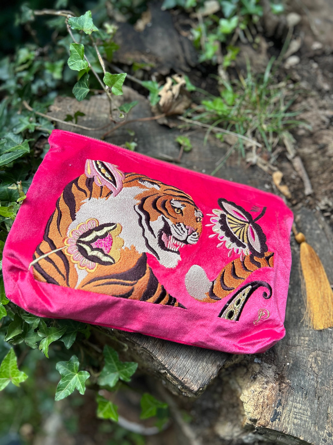 Velvet Embroidered Zip Pouch - Thrill of the Tiger 🐅