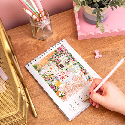 2027 Shopfront Scenes: Desk Calendar