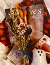A Little Posy of Magic to Complete Your Gift 🌿🌸🍃