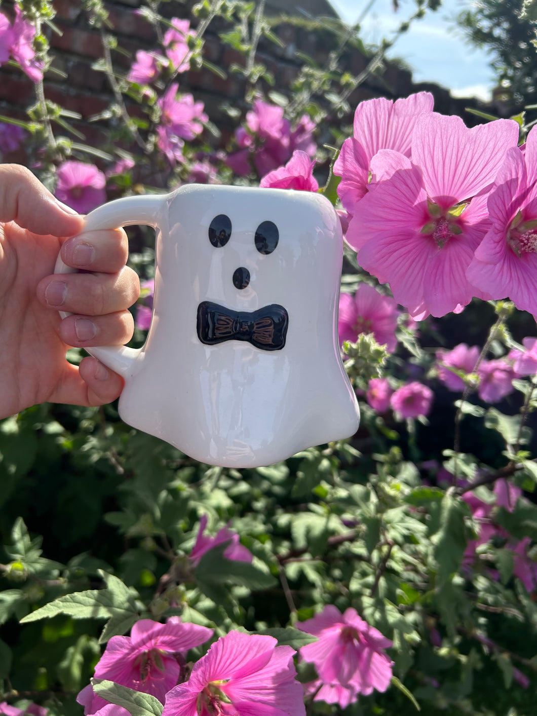 MR BOO GHOST SHAPED MUG WITH BOW TIE