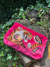 Velvet Embroidered Zip Pouch - Thrill of the Tiger 🐅