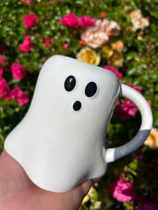 GHOST SHAPED MUG