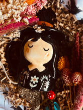 FRIGHTFUL FOLK WITCH LIDDED MUG