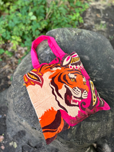 Velvet Tote Bag - Roaring Tiger 🐅